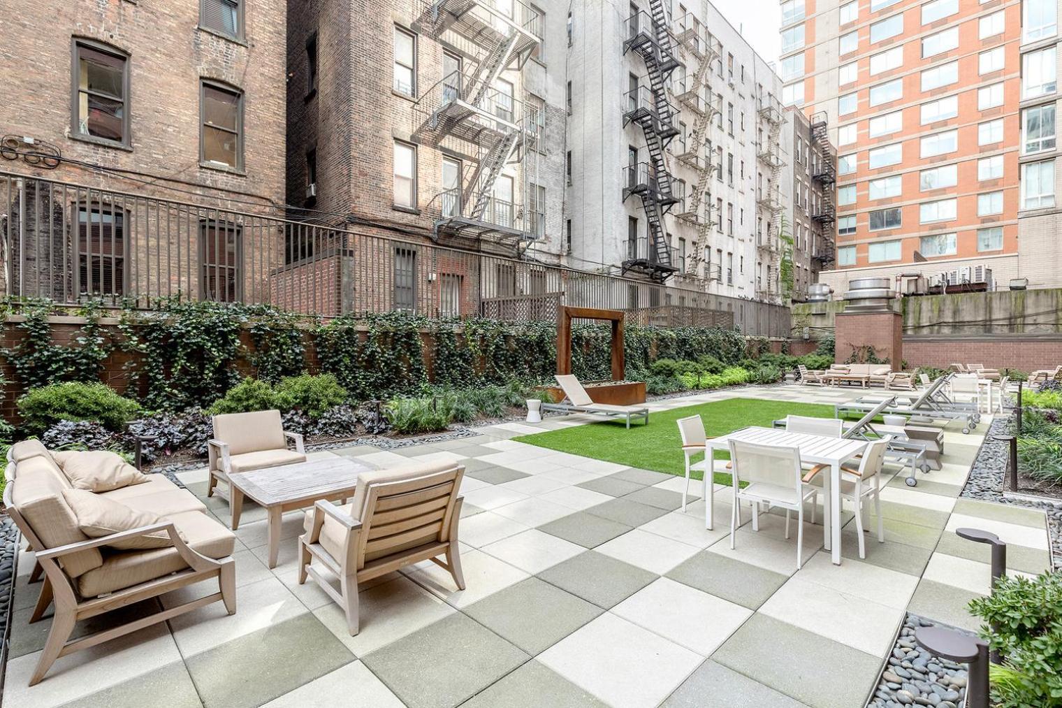 Midtown W 1br W Gym Doorman Nr Times Sq Nyc-692 Apartment New York
